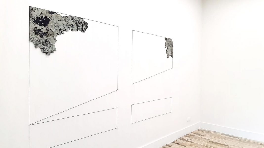 Alessandro Rietti – OSSIMORO: ACUTO & OTTUSOhttps://www.exibart.com/repository/media/formidable/11/img/c3d/Alessandro-Rietti-OSSIMORO-ACUTO-OTTUSO-1068x601.jpg