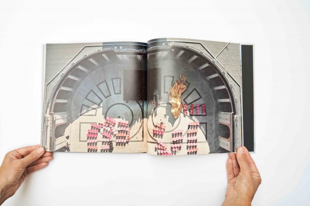 Jacopo Cecca aka 2501 – Animated Landscapehttps://www.exibart.com/repository/media/formidable/11/img/cd2/WK_2501_Animated-Landscape-Libro_Credits-Fabrizio-Cicconi_4-1068x712.jpg