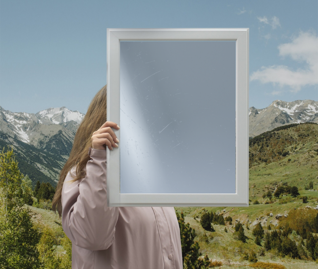 The Motif as a Secret Mirrorhttps://www.exibart.com/repository/media/formidable/11/img/cef/the-motif-ad-a-secret-mirror-1068x903.png