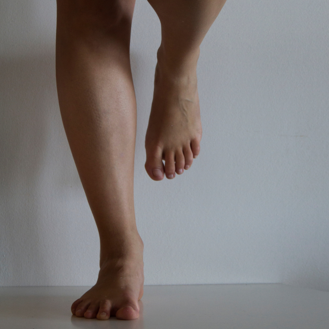 Valentina Cavion – Corpo Sospeso / Suspended Bodyhttps://www.exibart.com/repository/media/formidable/11/img/d79/Corpo-sospeso_carosello-IG-1068x1068.png