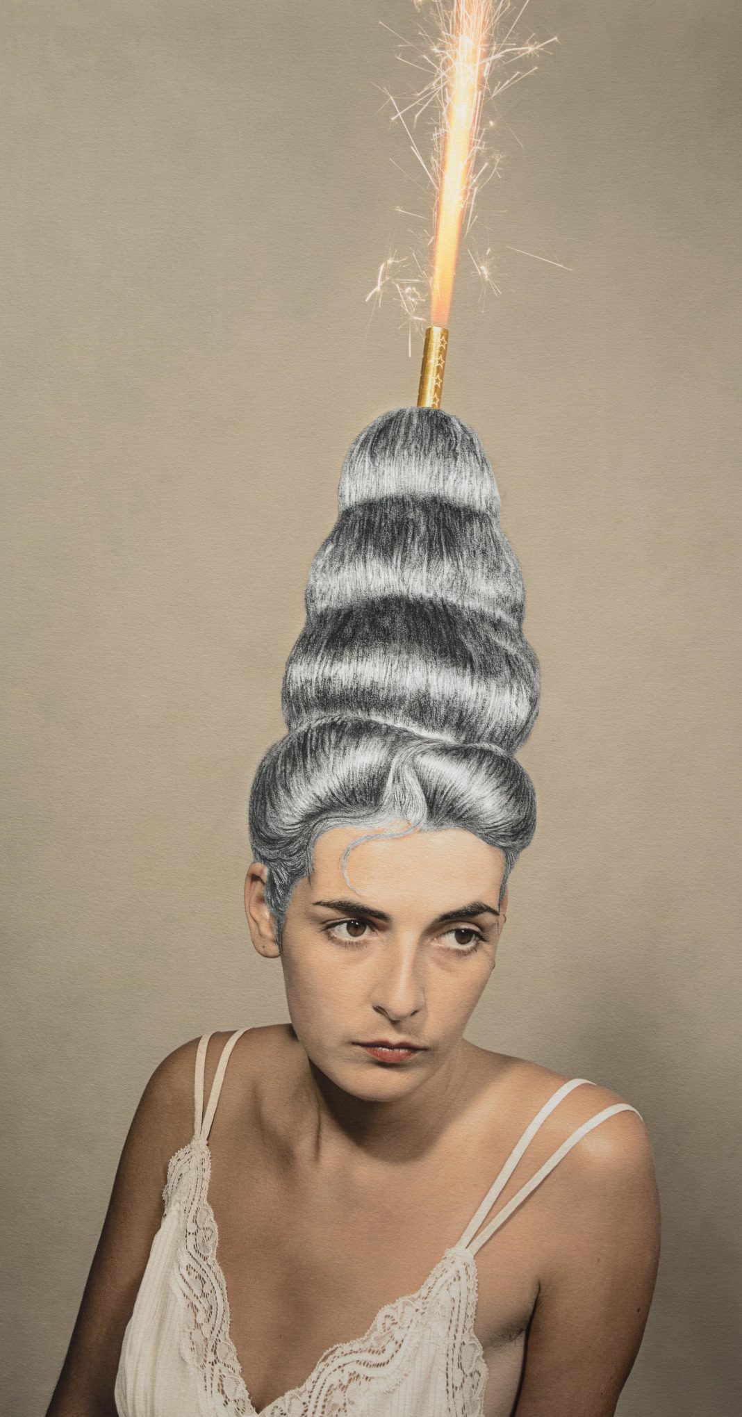 Natacha Lesueur – Come un cane ballerinohttps://www.exibart.com/repository/media/formidable/11/img/d9e/FéeFusée-1068x2039.jpg