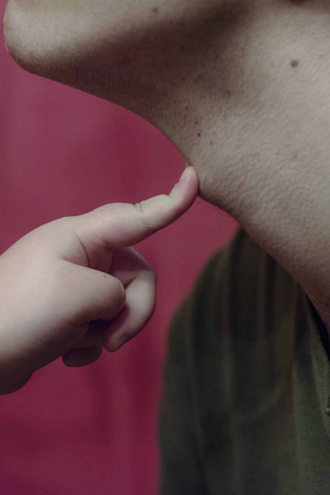 Martina Zanin – I made them run awayhttps://www.exibart.com/repository/media/formidable/11/img/da7/I-Made-Them-Run-Away_50-1068x1600.jpg