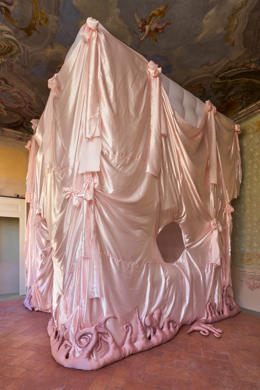 Can’t Stop, Can’t Let Gohttps://www.exibart.com/repository/media/formidable/11/img/de7/cantstop_cantletgo_03-1068x1602.jpg