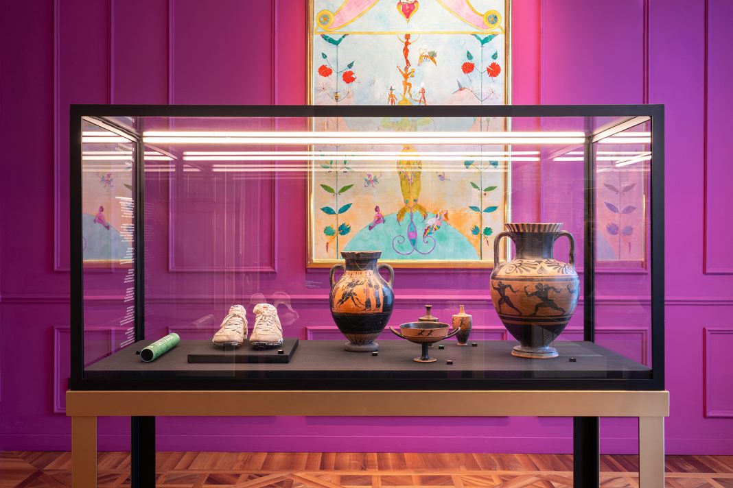 Storia e politica dei Giochi antichi e modernihttps://www.exibart.com/repository/media/formidable/11/img/e05/GiochiOlimpici_FotoDanielePortanome_0005_low-1068x712.jpg