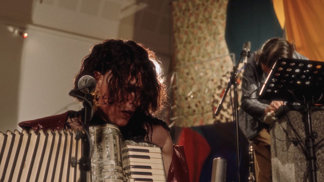 Undomesticated Groundhttps://www.exibart.com/repository/media/formidable/11/img/e4b/1.-Adam-Christensen-con-Tom-Wheatley-e-David-Aird_Courtesy-Adam-Christensen-1068x600.jpg