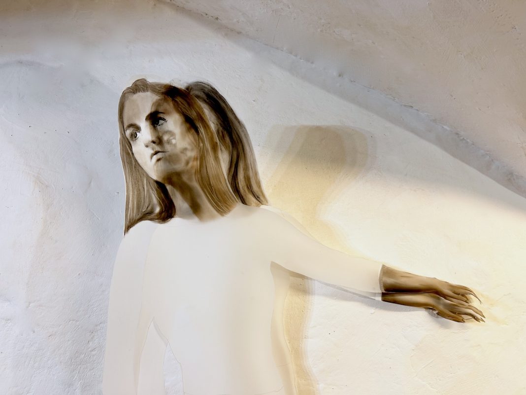 Gery Bouw – Punto di svoltahttps://www.exibart.com/repository/media/formidable/11/img/e95/GeryBouw_ChiassoPerduto_-1068x801.jpeg