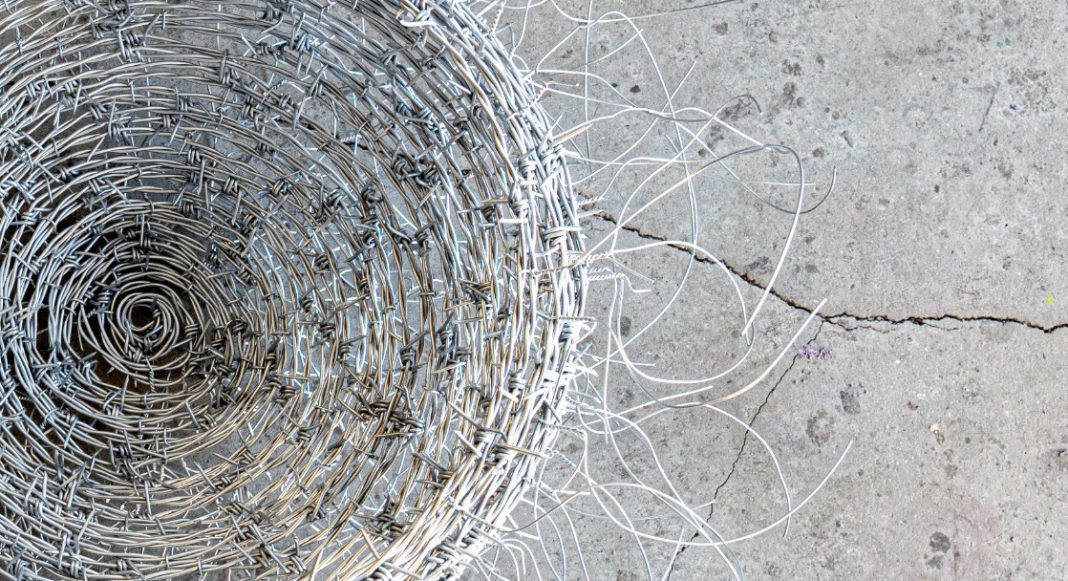 Andrea Marini – Anomale Intrusionihttps://www.exibart.com/repository/media/formidable/11/img/e96/1000131065-copia-1068x581.jpg