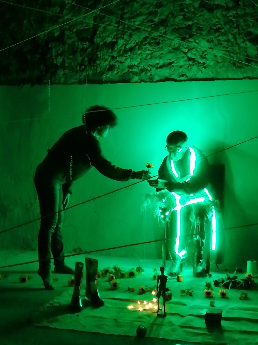 Massimiliano Frumenti – STANZA5 Show mehttps://www.exibart.com/repository/media/formidable/11/img/eb7/IMG_20211108_191517-1068x1424.jpg