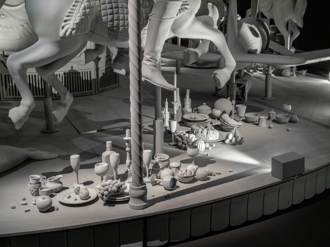 Hans Op de Beeck – Danse Macabrehttps://www.exibart.com/repository/media/formidable/11/img/f08/20250319-0014427-HDR-1068x801.jpg