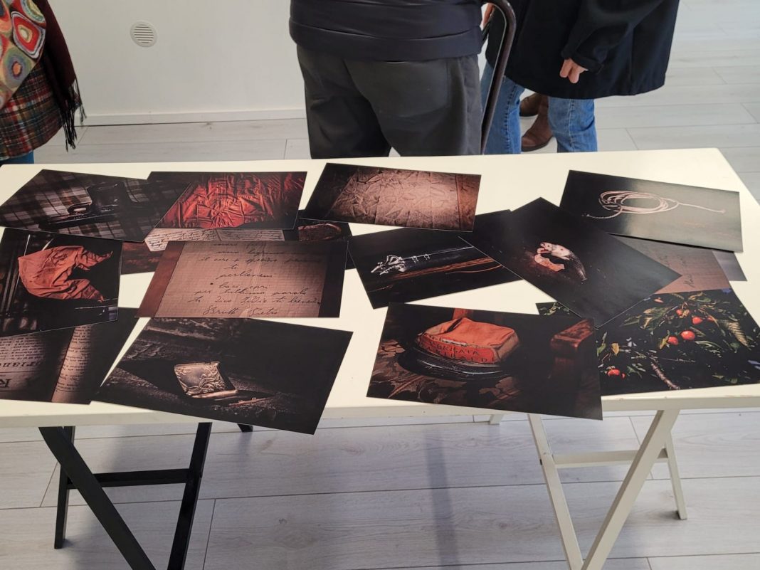 Riconoscersi partigiani e partigianehttps://www.exibart.com/repository/media/formidable/11/img/f0d/riconsocersi-3-1068x801.jpg