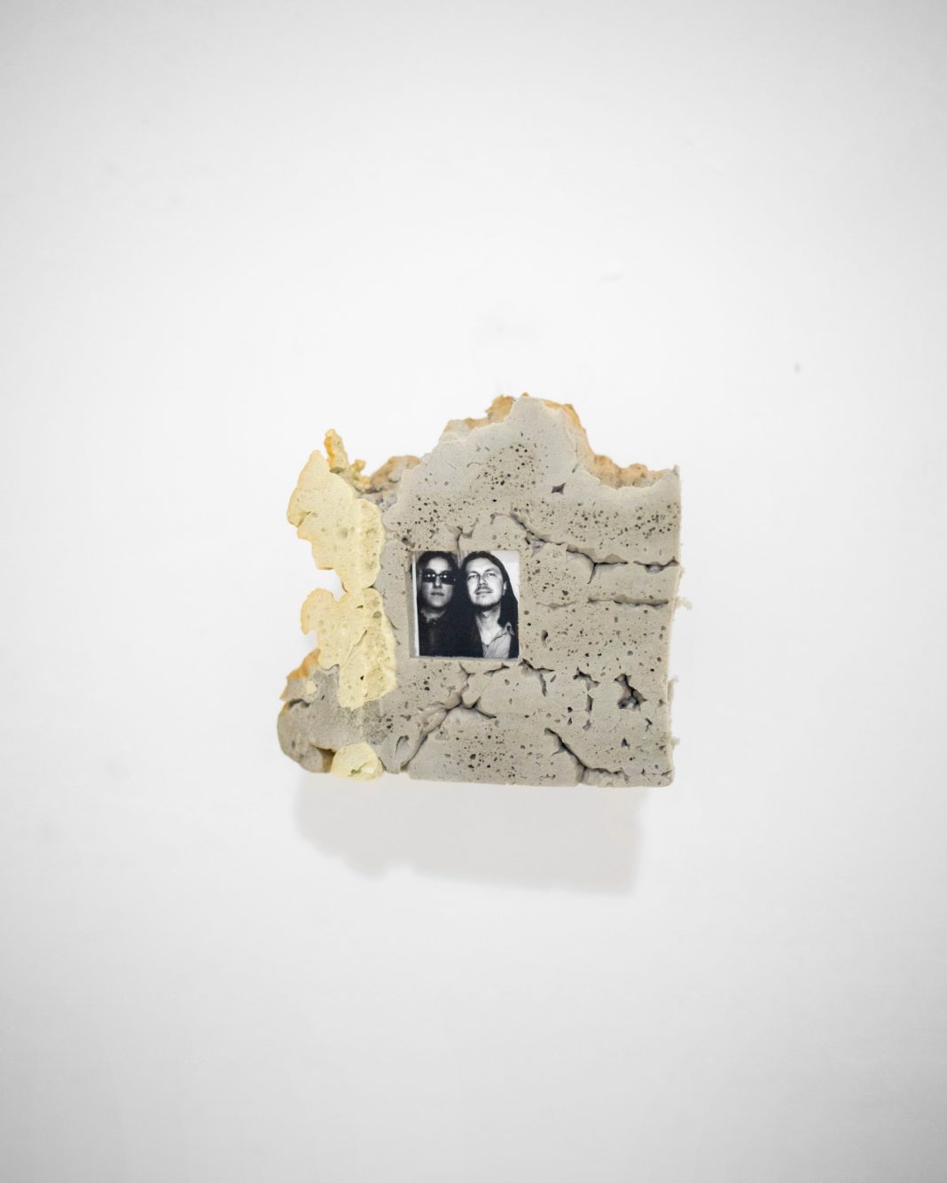 La bagattahttps://www.exibart.com/repository/media/formidable/11/img/f21/3-1068x1335.jpg