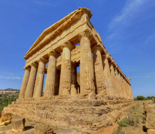 Il Mandorlo in Fiore