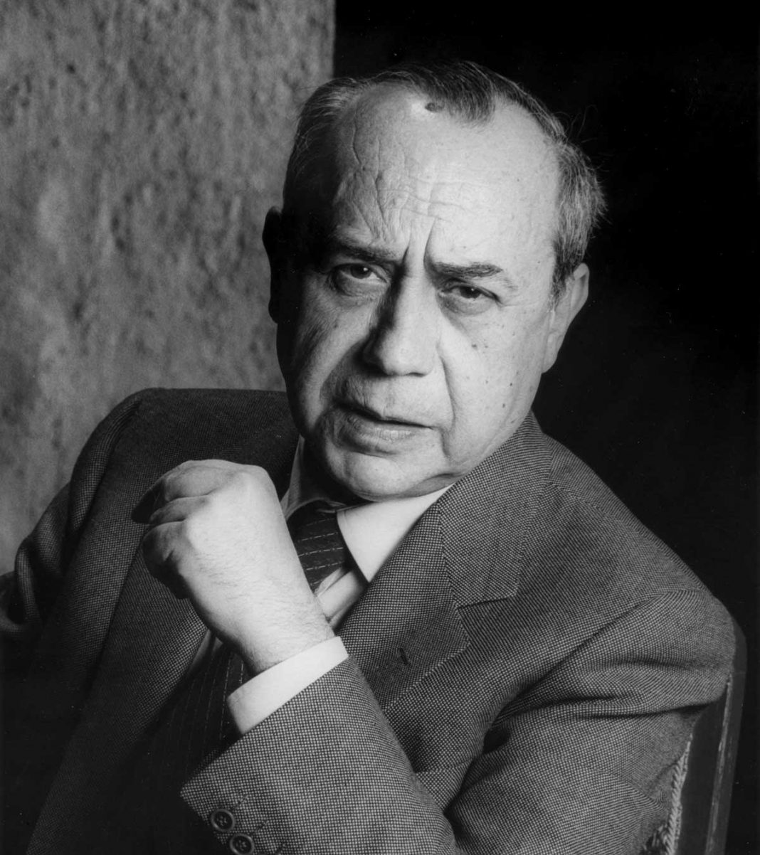 Sciascia Awardshttps://www.exibart.com/repository/media/formidable/11/img/f6b/Elisabetta-Catalano_Leonardo-Sciascia_bn-1984-1068x1202.jpg