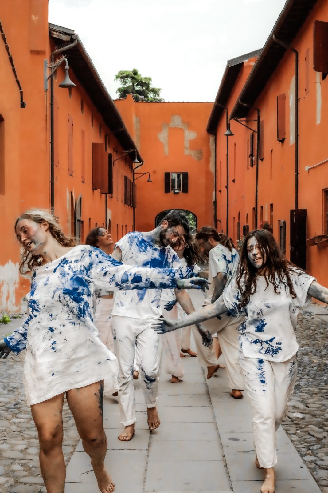 ECHI: Dedali invisibili, visione secondahttps://www.exibart.com/repository/media/formidable/11/img/fd6/echi-1068x1602.jpg