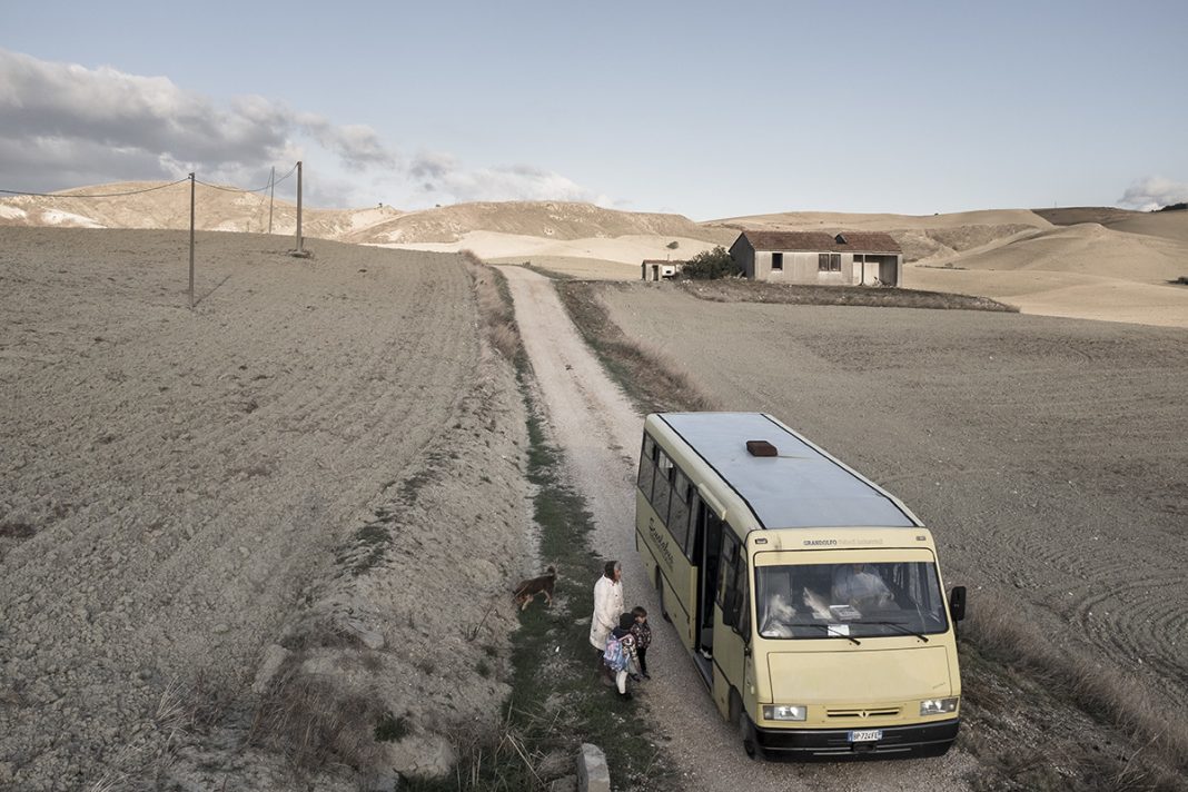 404.01: Mariano Silletti – Postille su Demikhovhttps://www.exibart.com/repository/media/formidable/11/montemaggiore_DSCF0443_6_1200-1068x712.jpg