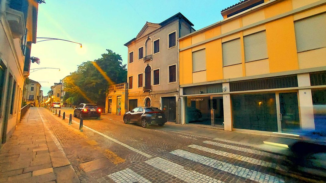 Showroom di Piazzale Pontecorvo 3/I