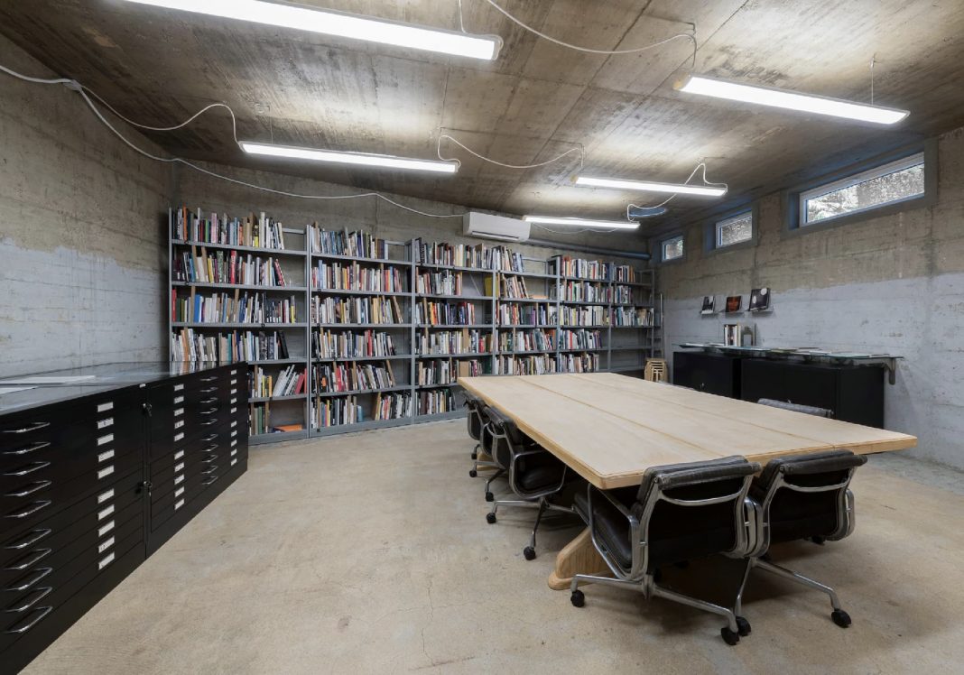 Artphilein Focus & Library