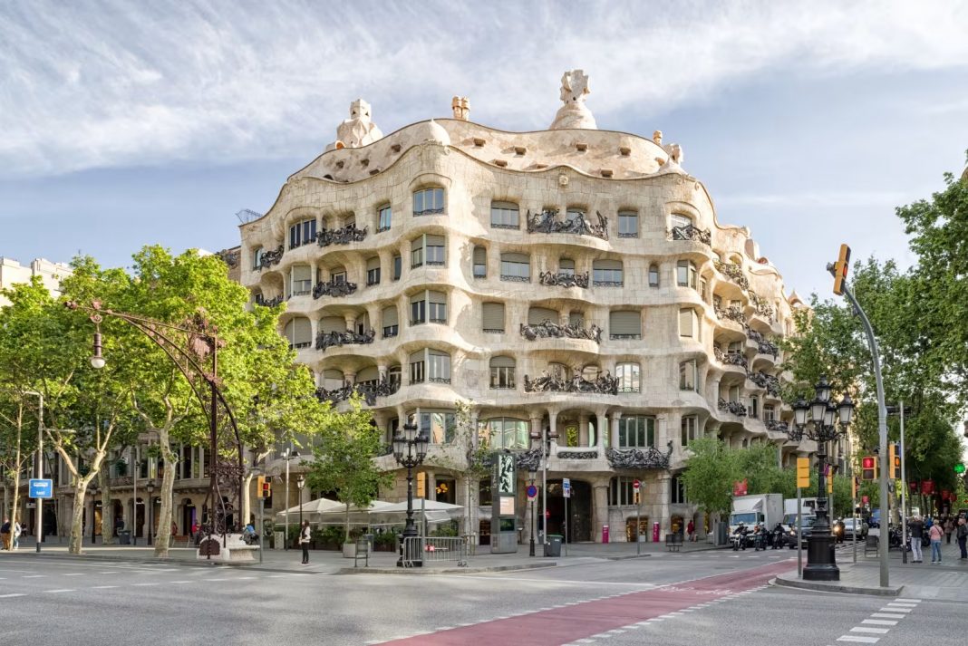 Casa Milà