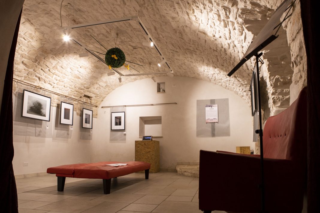 U Jùse – Spazio espositivo | Co-Working | Servizi di comunicazione