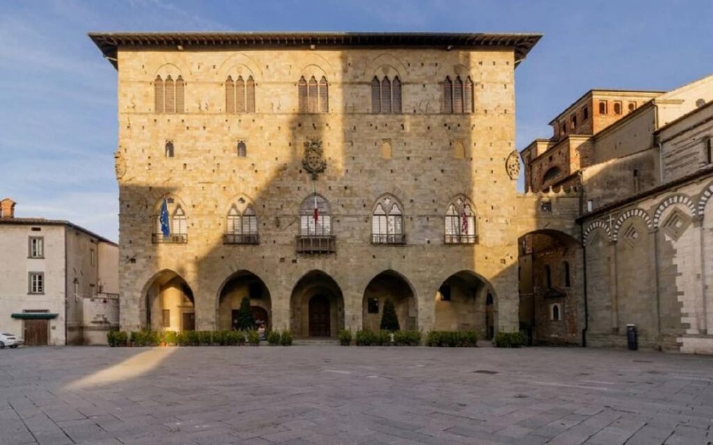Sale Affrescate del Palazzo del Comune di Pistoia