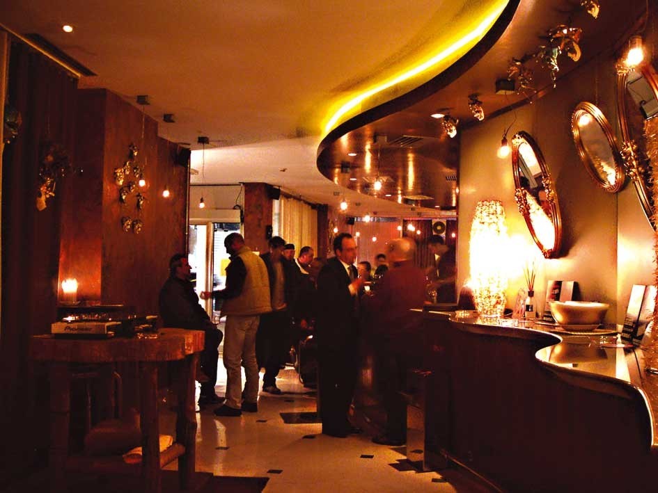 HOTEL CENTRALE ORANGE CAFE’