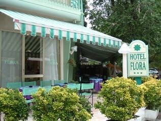HOTEL FLORA