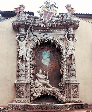 PALAZZO VIVARELLI COLONNA